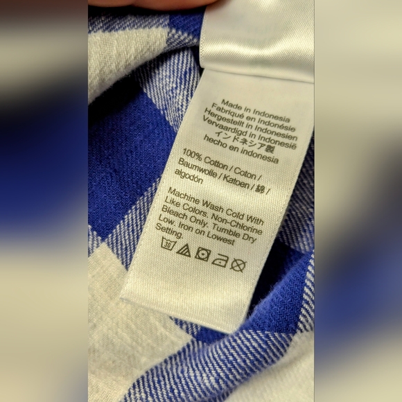 NWT J Crew Classic Button up Flannel Shirt Size Small - Picture 4 of 11